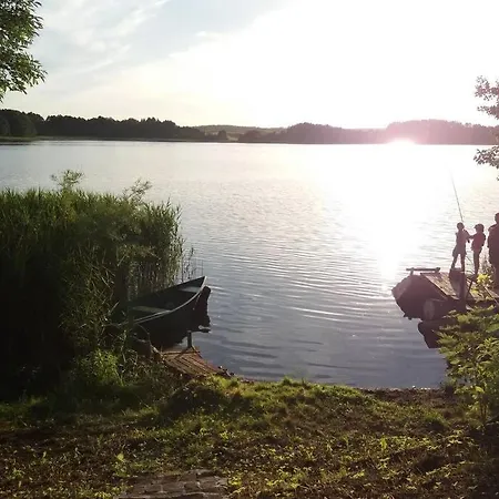 Lesny Zakatek Mazury בית נופש *